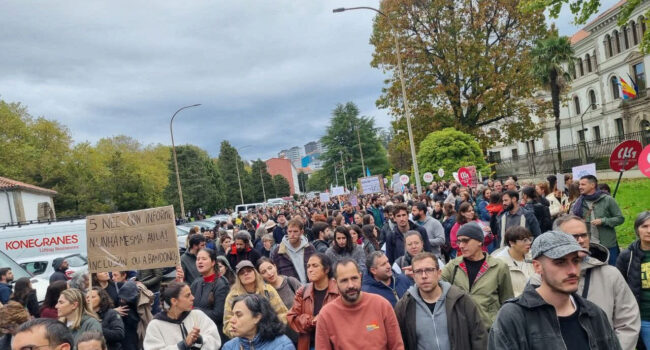 Lección de dignidade do profesorado galego na primeira das dúas xornadas de folga por un ensino público de calidade