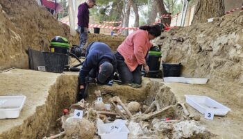 Las labores de exhumación concluyen en dos fosas de Ejea