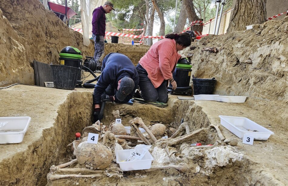 Las labores de exhumación concluyen en dos fosas de Ejea
