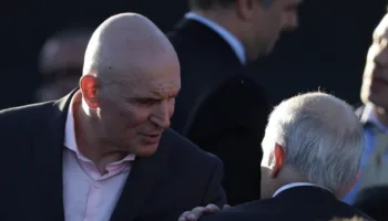 Renuncia en medio de escándalo narco principal candidato de Milei, Luis Espert