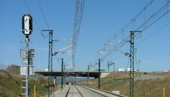Fallece un trabajador en Torreblanca al sufrir una descarga mientras trabajaba en la catenaria