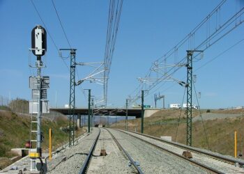 Fallece un trabajador en Torreblanca al sufrir una descarga mientras trabajaba en la catenaria