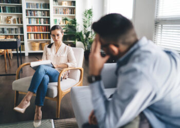 CCOO reclama una evaluación fiable de los riesgos psicosociales en los centros de trabajo y medidas para su eliminación: “Más del 18% de los partes comunicados son por problemas de salud mental”