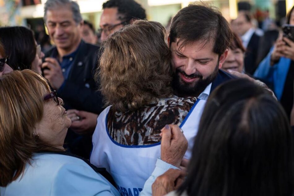 Chile comienza el pago de la ‘deuda histórica’ a los profesores durante la dictadura pinochetista