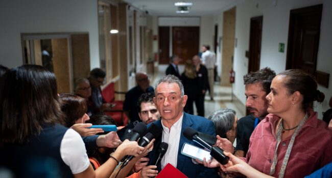 IU tacha de “injerencia preocupante” la opinión del magistrado Puente y advierte de que “los jueces no pueden hacer política, sí aplicar la ley que deciden las instituciones democráticas”