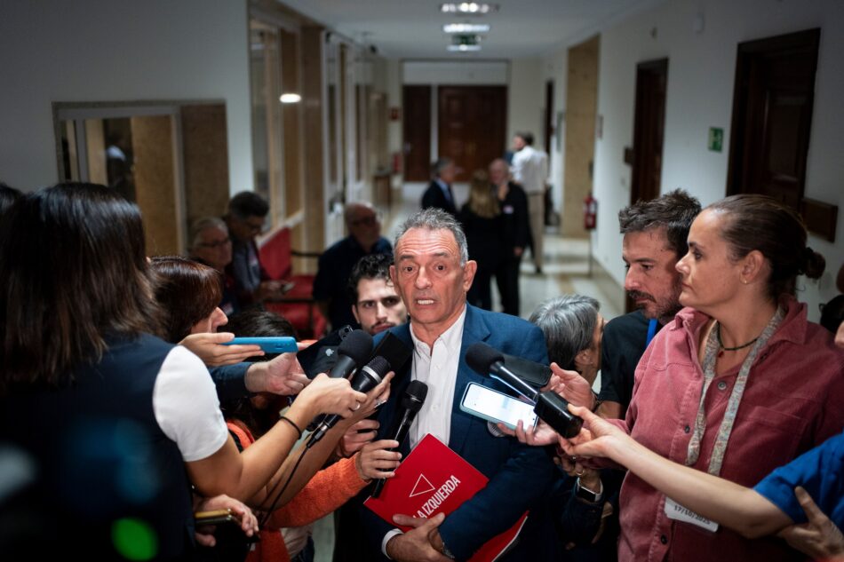 IU tacha de “injerencia preocupante” la opinión del magistrado Puente y advierte de que “los jueces no pueden hacer política, sí aplicar la ley que deciden las instituciones democráticas”