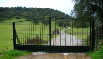 18 años de demoras y suspensiones en un juicio por la defensa de patrimonio público Caminero en Córdoba