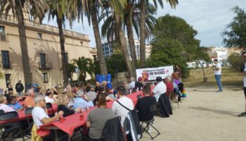 EU y el Sindicat de Llogateres celebran una comida popular para impulsar la caja de resistencia de inquilinos