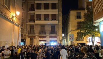 Entre cachirulos y resistencia: Zaragoza sigue en pie de lucha