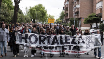 Hortaleza vuelve a manifestarse contra el “boicot” del concejal David Pérez a los eventos vecinales