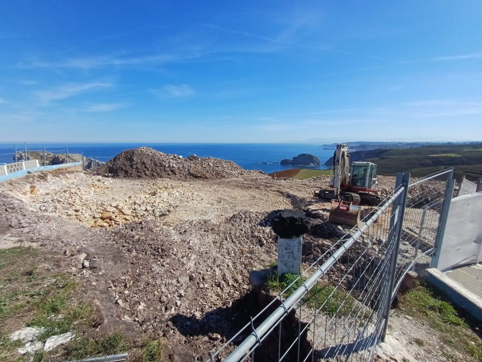 Coordinadora Ecoloxista d’Asturies: «Nos sorprende que se construya de nuevo en el Cabo Peñas en Gozón»