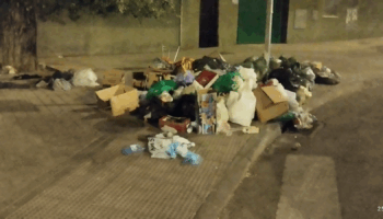 «La basura y la suciedad inundan San Blas y Simancas» en Madrid