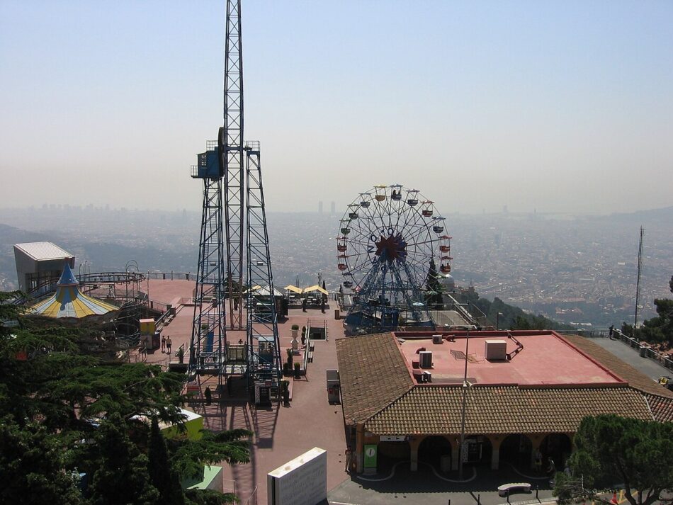 El comitè de treballadores del Parc d’Atraccions Tibidabo desconvoca parcialment la vaga del 25 i 26 d’octubre