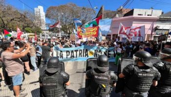 Milei suspende un acto electoral en Santa Fe ante las protestas en su contra