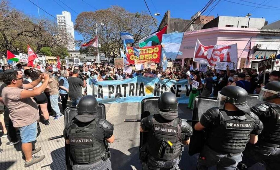Milei suspende un acto electoral en Santa Fe ante las protestas en su contra