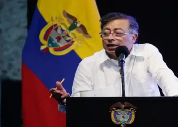 Gustavo Petro convoca a una movilización contra amenazas de Donald Trump
