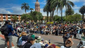 Indígenas ecuatorianos convocan a una asamblea para mantener protestas contra el presidente Noboa