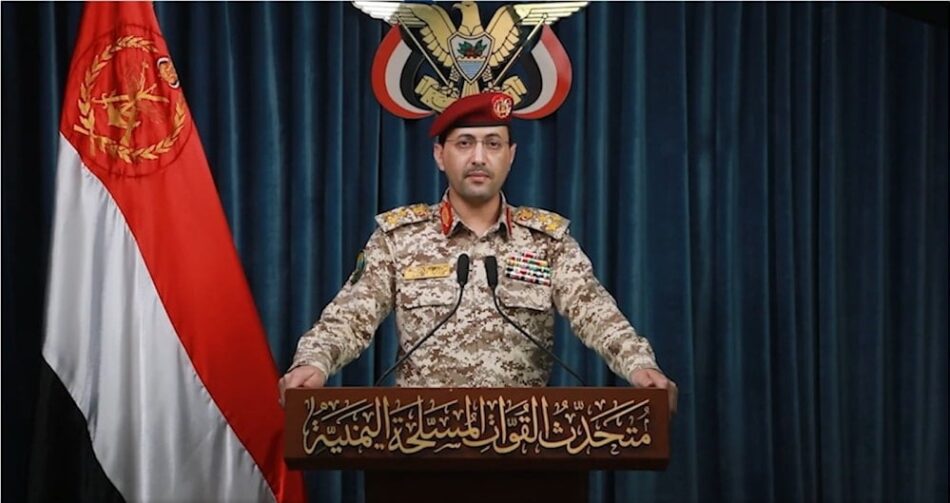 Fuerzas Armadas de Yemen atacan un buque en el golfo de Adén