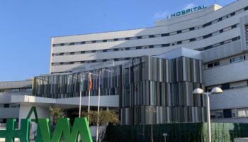 El Servicio Andaluz de Salud (SAS) ‘olvida’ durante siete horas a una paciente oncológica de 84 años en las urgencias del Hospital Virgen Macarena