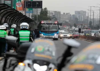 Transportistas levantan paro en la capital peruana, tras llegar a un acuerdo con el Gobierno