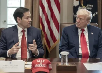 Demócratas acusan a Trump de buscar un conflicto armado en Venezuela