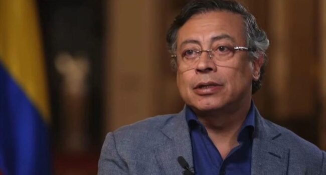 Petro tilda de “bárbaro” a Trump por matar a pobres en Caribe