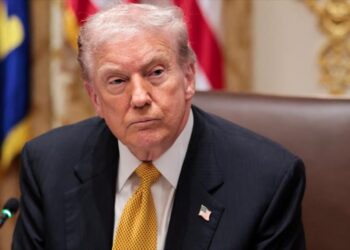 Congresistas piden a militares ignorar órdenes ilegales de Trump