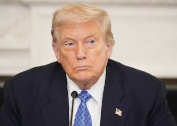 Trump considera diálogo con Maduro a pesar de despliegue en el Caribe