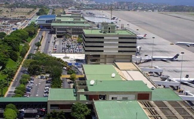 Venezuela da ultimátum a aerolíneas internacionales para retomar servicios