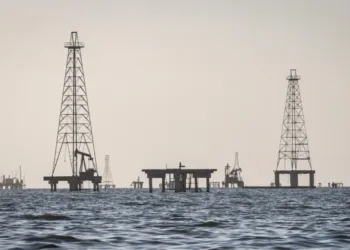 Blumenthal revela el plan de EE.UU. para saquear el petróleo venezolano