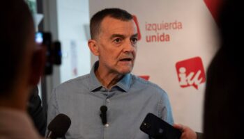 Antonio Maíllo señala que Junts debe dejarse de “fuegos artificiales” porque la única forma de “traducir su ruptura con el Gobierno es con una moción de censura junto al PP y Vox”