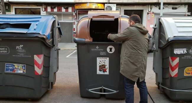 FACUA CV advierte de que la tasa de basuras de Alicante, Castellón y Valencia se está aplicando de forma irregular