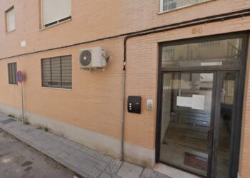 11 familias de Palmete, con 9 menores, serán desahuciadas por el Banco Santander en la calle Verdad (Palmete, Sevilla) el 5 de diciembre