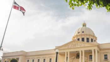 República Dominicana decreta el estado de emergencia en 14 provincias