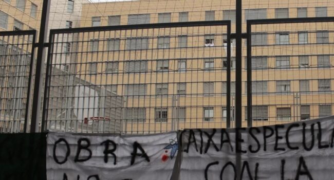 FRAVM reclama al Ayuntamiento, la Comunidad de Madrid y al Gobierno central que adquieran las 200 viviendas de la calle Mazaterón amenazadas de desalojo por un fondo buitre