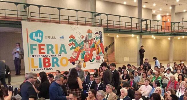 Arrancó en Chile la Feria Internacional del Libro de Santiago