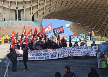 La empresa proveedora de Airbus y Boeing -GAZC- sobrevive a siete semanas de huelga con dinero público y externalizando la producción