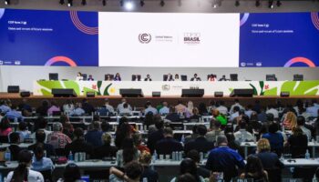 La COP30 aprueba un documento final sin referencia a los combustibles fósiles