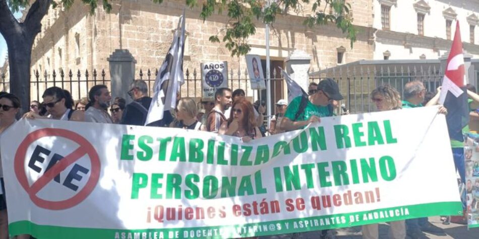 Por Andalucía denuncia la precariedad estructural en la que se encuentran miles de docentes interinas