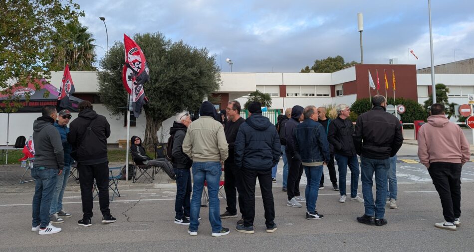 S’inicia la vaga indefinida a l’empresa de químics Archroma amb un seguiment del 90%