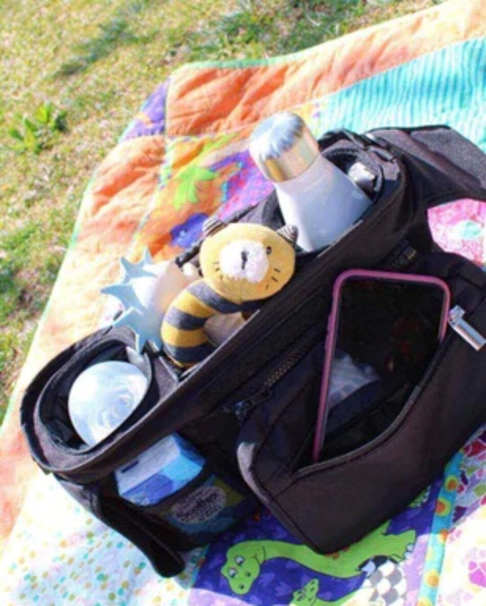 La Mochila de Porteo: Un Enlace entre Padres y Bebés