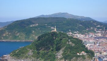 Reclaman la incorporación del ‘Sagrado Corazón de Jesús’ del monte Urgull al Catálogo de elementos contrarios a la Memoria Democrática