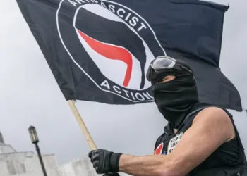 EE.UU. calificará de terroristas a grupos europeos vinculados al movimiento Antifa