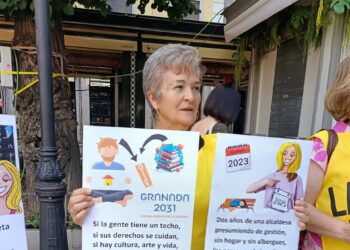 La Calle Mata demanda del Ayuntamiento de Granada recursos permanentes y dignos para atender a las personas sin hogar