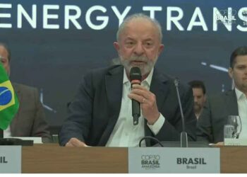 Lula critica las guerras y alerta sobre apocalipsis climático en la COP30