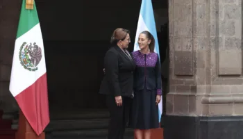 Sheinbaum recibe a Xiomara Castro en visita oficial a México