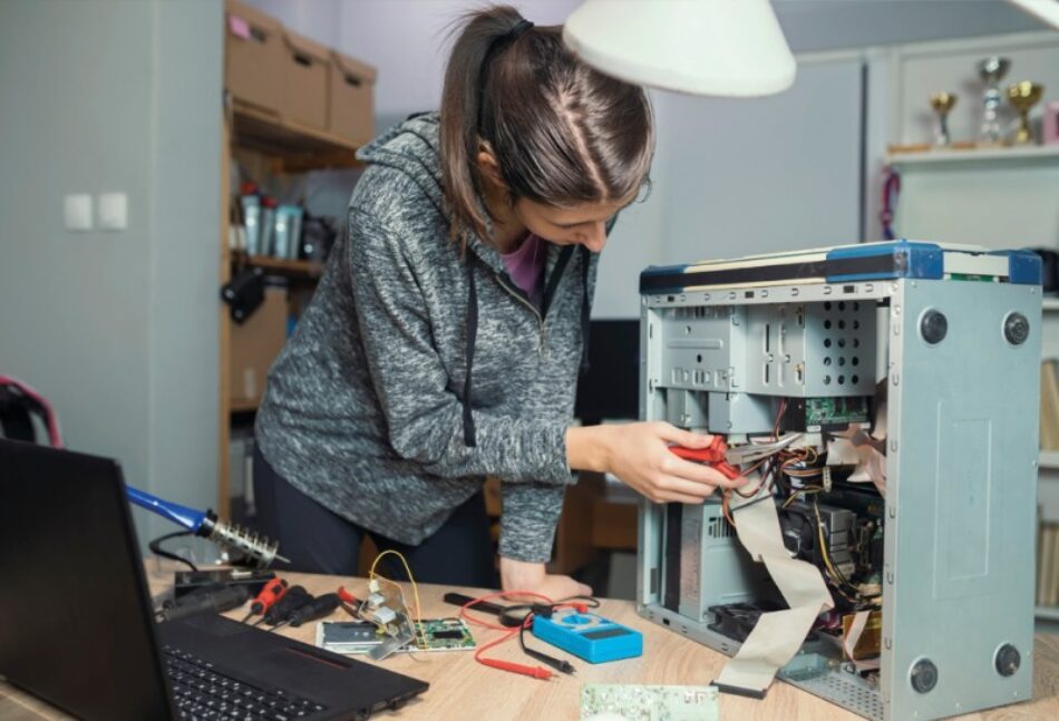 Desafían al Black Friday con el lanzamiento de un directorio de más de 1.200 tiendas de reparación y segunda mano, la nueva web de Alargascencia