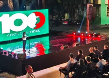 Cuba rinde homenaje a Fidel Castro en aniversario de su partida física