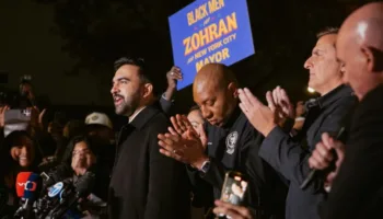 EE.UU.: mientras Trump niega presupuesto para New York, candidato Zohran Mamdani lidera encuestas