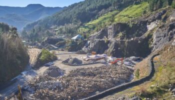 Unidad vecinal y rechazo institucional: el pleno vota en contra de la planta de RCD en Soto del Barco (Asturias) tras la moción del PSOE y la enmienda del CISF